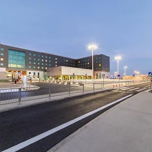 Hotel Courtyard By Marriott Airport, Warszawa